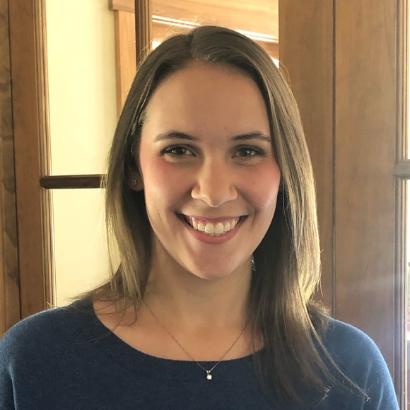 Meet your Posher, Hannah - Picture 1 of 1